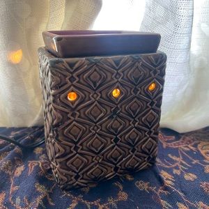 Scentsy Wax Warmer - Purple
